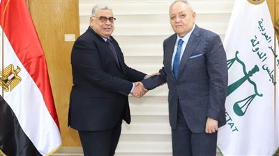 المستشار أحمد عبود يهنئ المستشار أسامة شلبي رئيس مجلس الدولة الجديد 