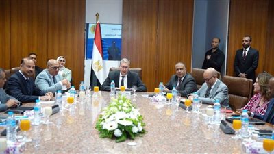 وزير البترول يبحث مع قيادات وكوادر جابكو تحديات زيادة الإنتاج من خليج السويس 