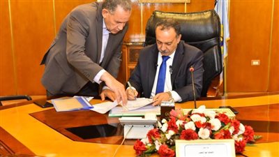 محافظ أسيوط يعتمد نتيجة امتحانات الفصل الدراسي الثاني للشهادة الإعدادية