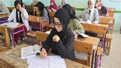 إحداهما بالزائدة الدودية والأخرى بأزمة نفسية.. إصابة طالبتين أثناء امتحانات الثانوية العامة في الشرقية