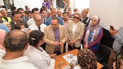 محافظ أسيوط يطلق أكبر حملة للتبرع بالدم تحت شعار 