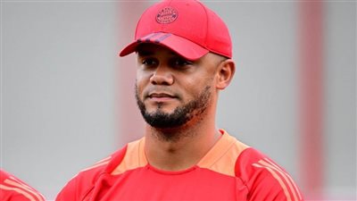 كومباني يعاين أضرار البايرن قبل مواجهة بطل أوروبا