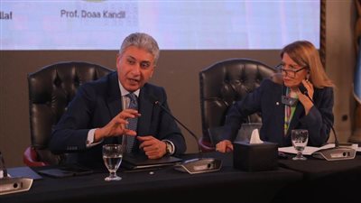 وزير السياحة والآثار يشهد مناقشات ثرية مع الطلاب وأساتذة الجامعات حول التوصيات والمخرجات العلمية لمشروع 