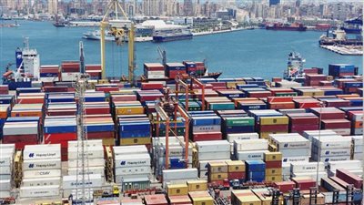 نشاط ملحوظ في حركتي التداول والملاحة بالهيئة العامة لميناء الإسكندرية خلال 24 ساعة