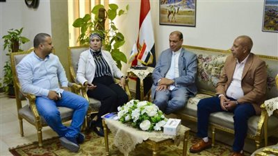 رئيسا جهاز السويس الجديدة والمناطق الحرة يناقشان تطوير المنطقة الحرة للاستثمار بعتاقة