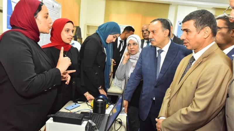 جانب من المعرض