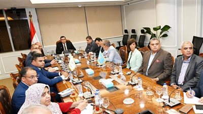 وزير الإسكان يعقد اجتماعا لمتابعة الموقف التنفيذي لمشروع حدائق تلال الفسطاط