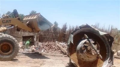 إزالة 21 طاحونة ذهب بقرية وادي الرديسية في أسوان