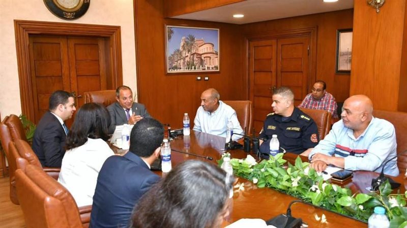 وفد الوزارة وبرنامج