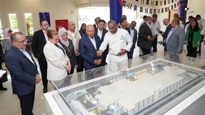 وزير الصناعة و النقل يزور مصنع مارس مصر في جولة هي الأولى من نوعها لتعزيز التعاون الصناعي