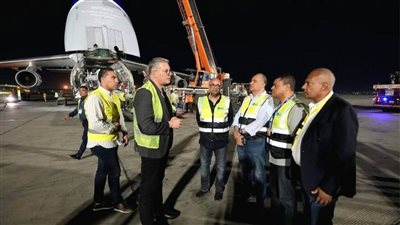 وزير البترول يشهد وصول ذراع التحميل البحري الأخير (Loading  Arm)  إلى مطار القاهرة