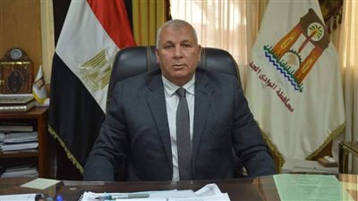 محافظ الوادي الجديد يوجه بتقديم جميع سبل الدعم للبدء بتنفيذ مجمع إنتاج حامض الفسفوريك