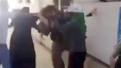 حقيقة تداول قيام بعض أولياء الأمور والطلاب بالتعدي على إحدى المدرسات بلجنة ثانوية عامة 