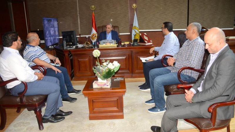 محافظ الغربية خلال