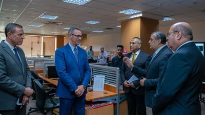 الوزير محمد صلاح ⁠استخدام التكنولوجيا الحديثة في حل المشكلات بما يحقق نتائج جيدة