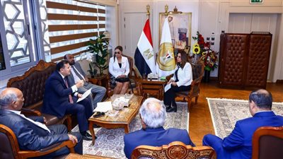 وزيرة التنمية المحلية تلتقي بعدد من أعضاء مجلس النواب