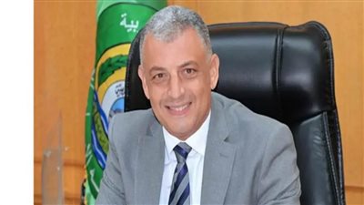 محافظ الإسماعيلية يشيد بنجاح عملية زراعة قوقعة لطفلة ضمن منظومة التأمين الصحي الشامل