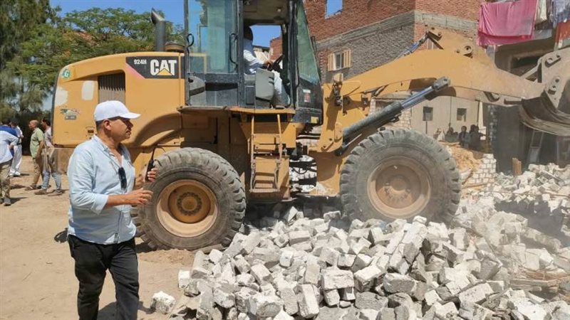 جانب من حملات إزالة