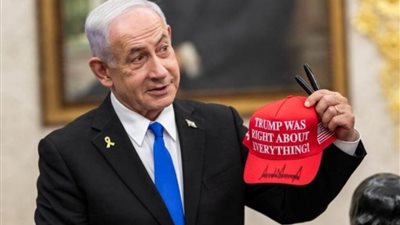 إعلام عبري: نتنياهو يدرس احتمال تمديد زيارته إلى واشنطن