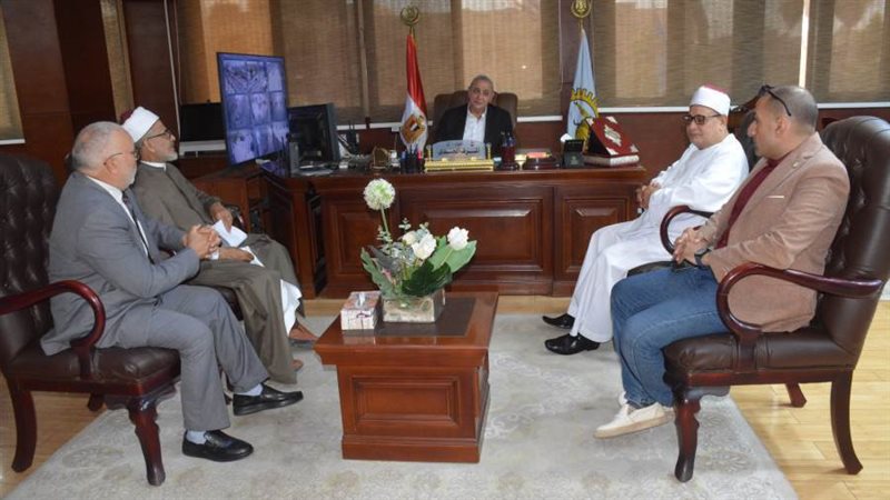 محافظ الغربية خلال