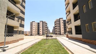 وزير الإسكان يتفقد مشروعات مدينة السادات