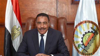 محافظ مطروح يعتمد حركة تنقلات موسعة لعدد من رؤساء مراكز المدن ونوابهم