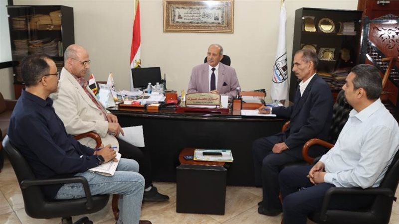 احتماع سكرتير بنى