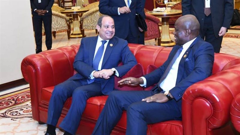 على هامش اجتماع القمة