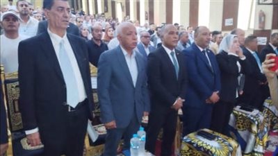 في يوم تكريم ٦٦ من حاملي راية الكد والاجتهاد عمال مصر يجددون العهد للرئيس السيسي