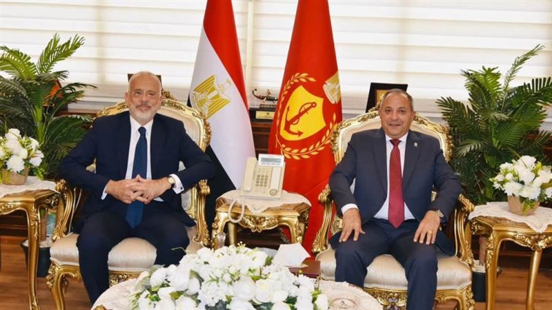 محافظ بورسعيد وسفير