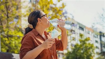 إزاي تحمي نفسك من ضربة الشمس والإجهاد الحراري أثناء ارتفاع درجات الحرارة؟