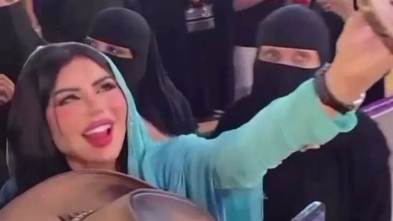 حليمة بولند