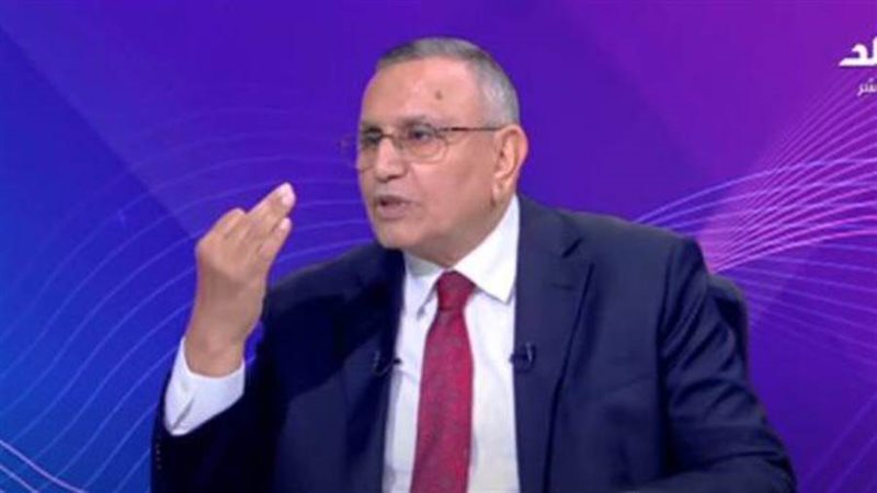 الدكتور عبدالسند