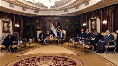 وزير الداخلية يستقبل نظيره بجمهورية القمر المتحدة والوفد المرافق