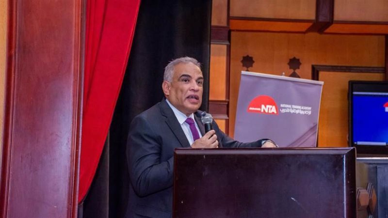 رئيس جامعة طنطا خلال