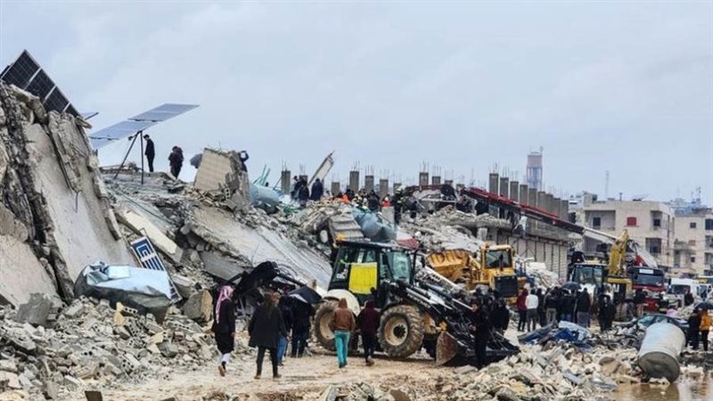 زلزال يضرب قبالة