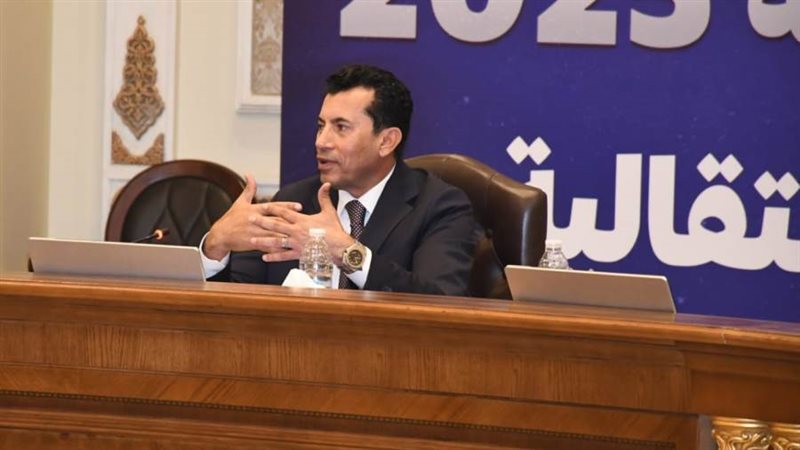 د. أشرف صبحى