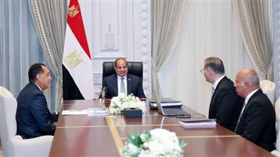 الرئيس السيسي يتابع أنشطة وزارة البترول وخطط تنمية قطاع التعدين والطاقة