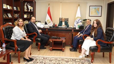 رئيسة القومي للمرأة تستقبل وفد مؤسسة شباب القادة لبحث سبل التعاون