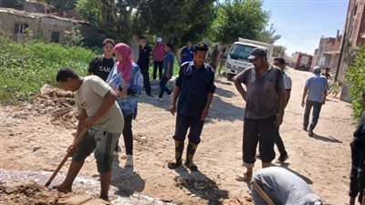 محافظة الإسماعيلية تسيطر علي حالة كسر مفاجئ وتدفق المياه بقرية عين غصين 