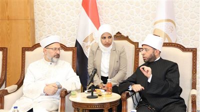 وزير الأوقاف يستقبل رئيس الشئون الدينية التركي 