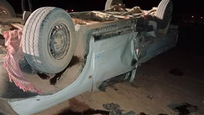 إصابة 10 عمال بحادث انقلاب سيارة ربع نقل بصحراوي النوبارية 