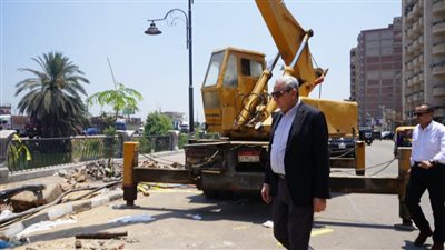 بالصور.. محافظ الغربية يتابع ميدانيا أعمال إصلاح كورنيش طنطا
