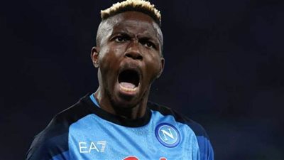 نابولي يحسم مصير النسر النيجيري بشكل نهائي