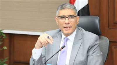 محافظ الجيزة يوجه بالتصدي لمظاهر الفوضى في استخدام الإسكوتر الكهربائي