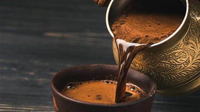 دراسة: شرب القهوة في هذا الوقت يقلل خطر الوفاة