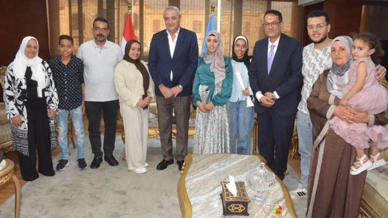 محافظ الغربية خلال