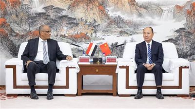 الشركة المصرية القابضة للبتروكيماويات توقع اتفاقا مع 