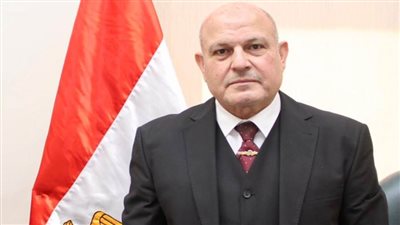 رئيس النيابة الإدارية يوجه أعضاء الهيئة بالالتزام بقواعد العملية الانتخابية