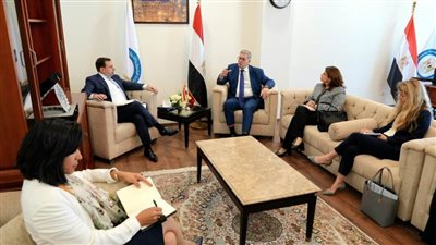 وزير البترول والثروة المعدنية يستقبل مسئولي شركة شل